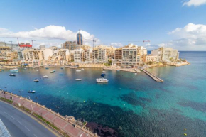 Amazing views of Spinola Bay in Heart of StJulians-hosted by Sweetstay